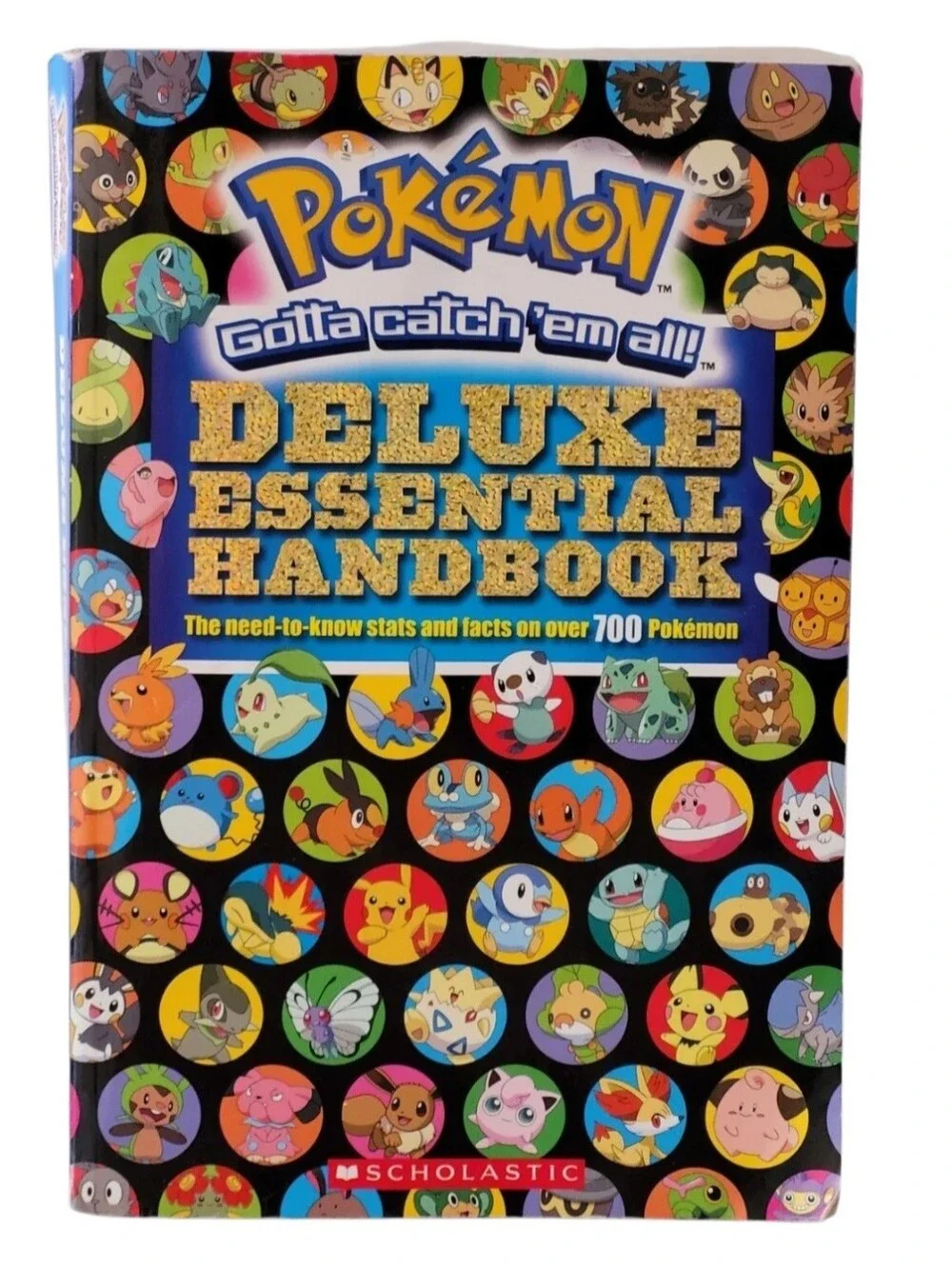 2015 Pokémon Deluxe Essential Handbook Scholastic: Stats & Facts 700+ Pokémon. B